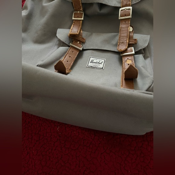 The Herschel Little America Backpack - Picture 5 of 6